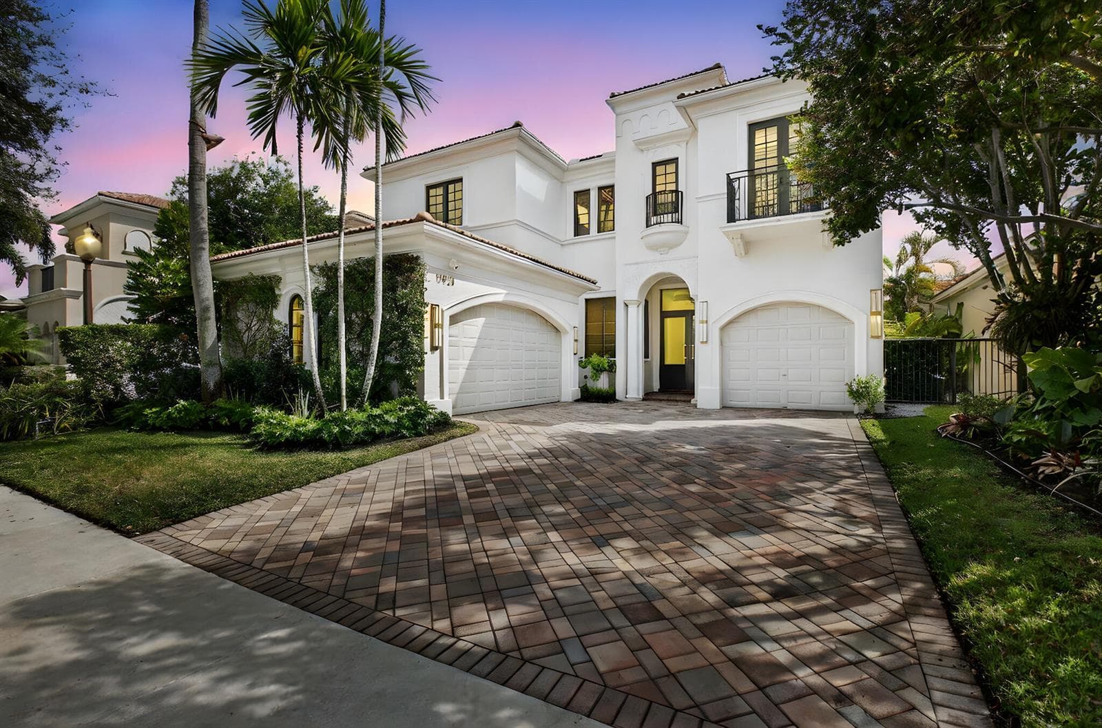 17921 Villa Club Way, Boca Raton FL 33496