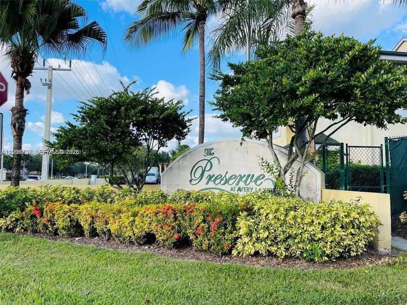 8719 NW 39th St # 8719, Sunrise FL 33351