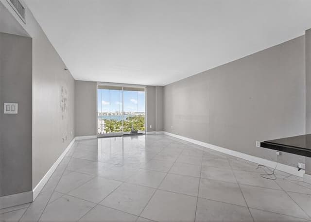 6061 Collins Avenue # 23a, Miami Beach FL 33140 - Miami Beach, FL - Photo 3