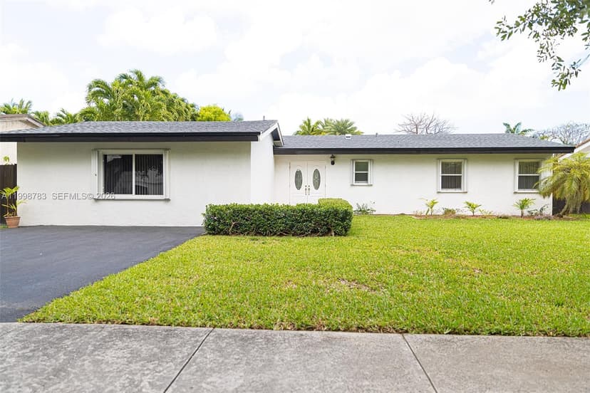 10241 SW 128th Ave, Miami FL 33186