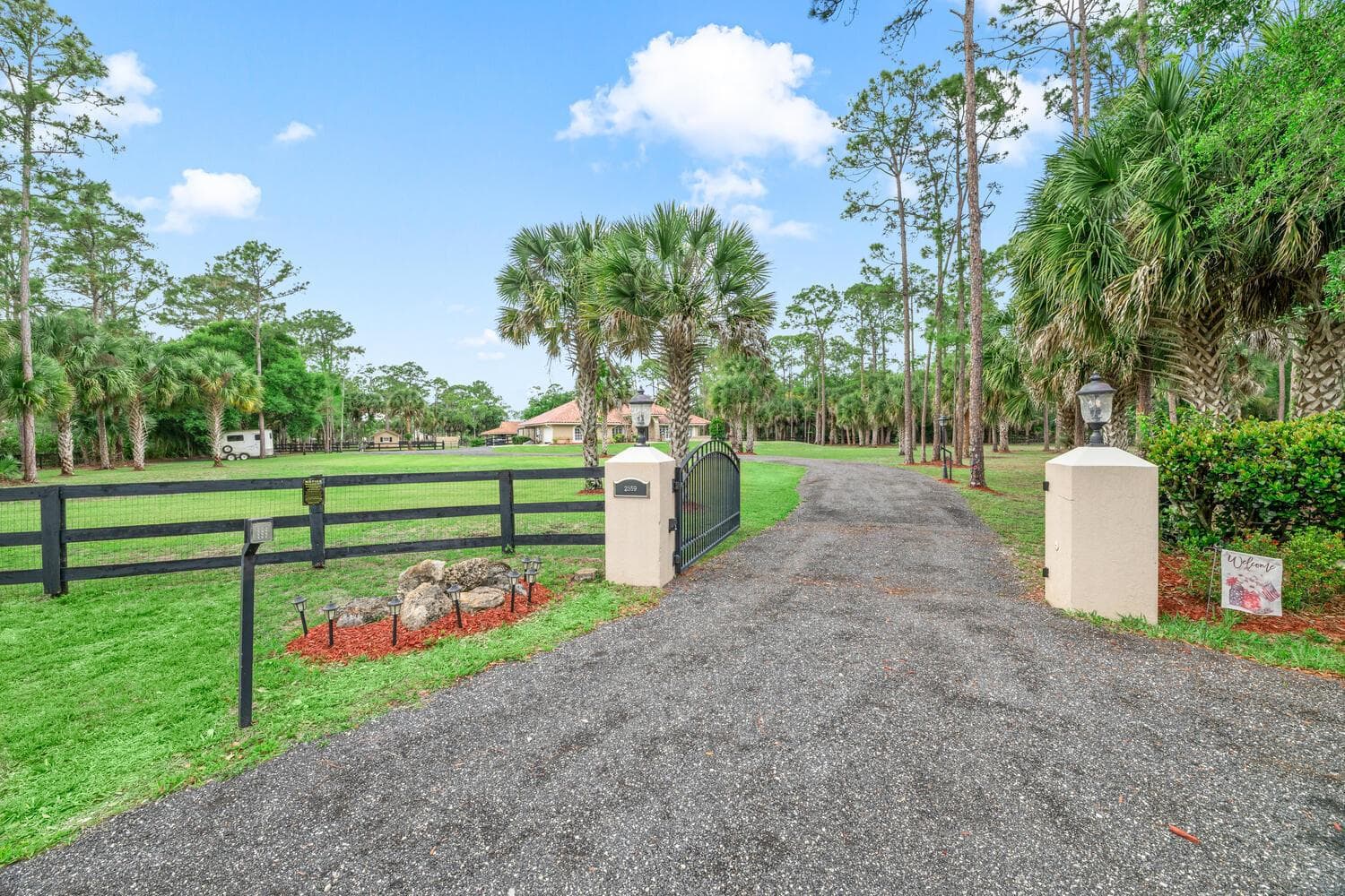2559 Palm Deer Drive, Loxahatchee FL 33470