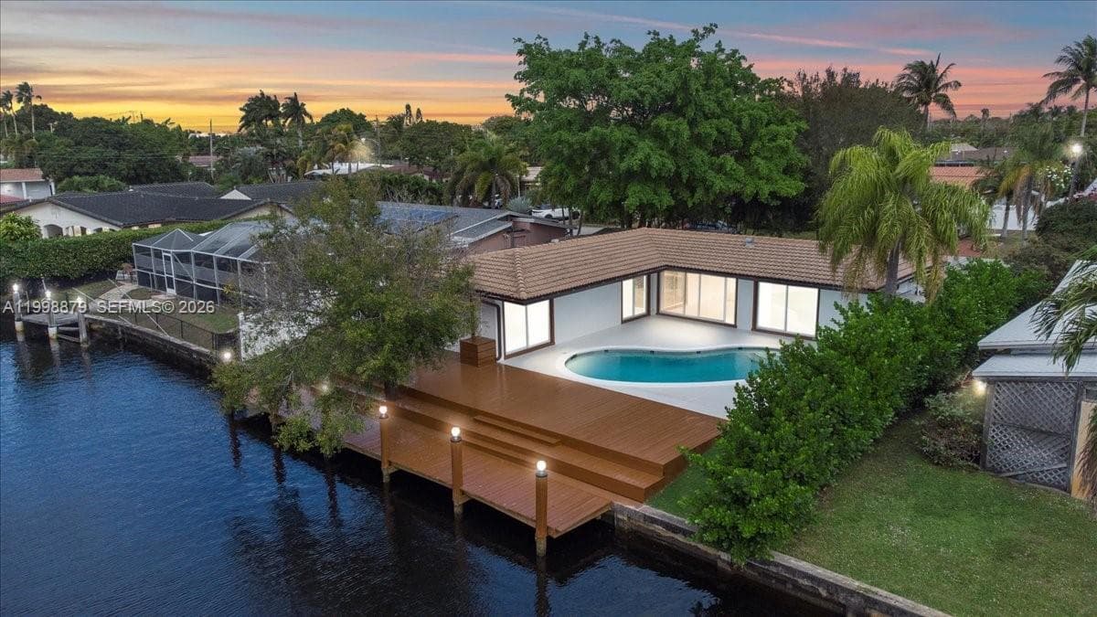 1910 NW 36th St, Oakland Park FL 33309 - Oakland Park, FL - Photo 1