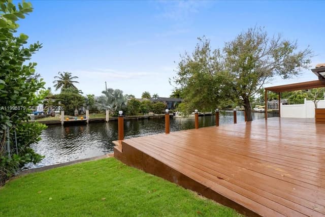 1910 NW 36th St, Oakland Park FL 33309 - Oakland Park, FL - Photo 5