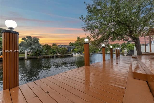 1910 NW 36th St, Oakland Park FL 33309 - Oakland Park, FL - Photo 4