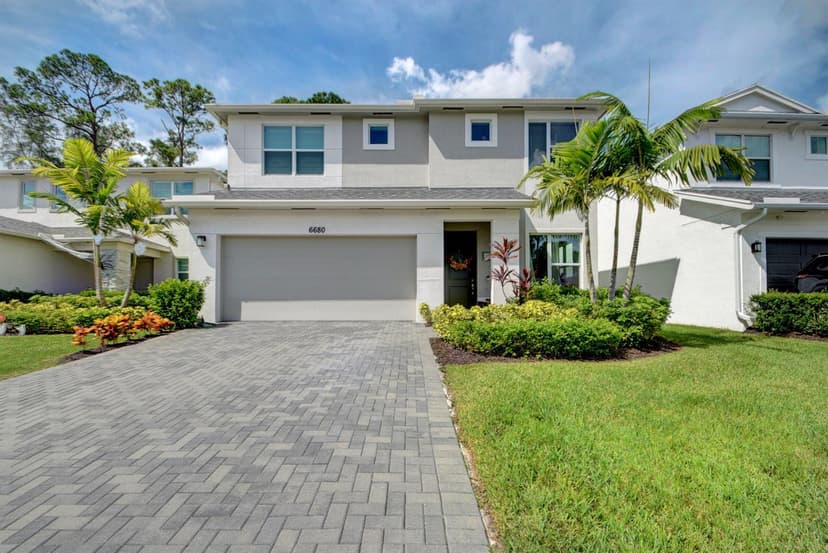 6680 Pointe Of Woods Drive, West Palm Beach FL 33415