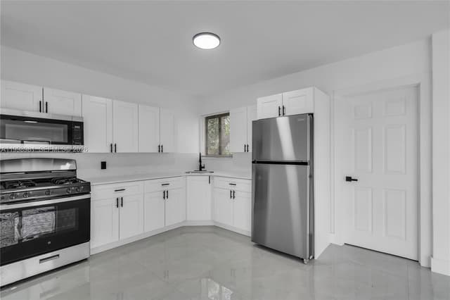 1000 NW 198th St, Miami Gardens FL 33169 - Miami Gardens, FL - Photo 7