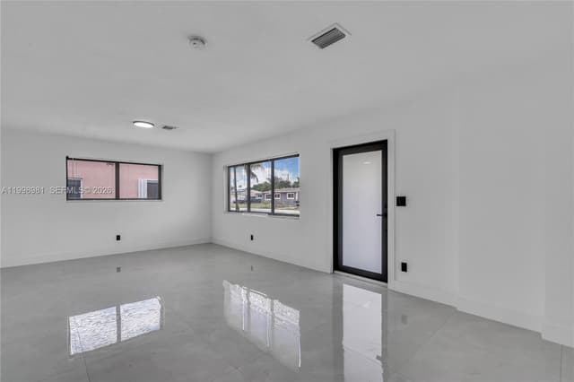 1000 NW 198th St, Miami Gardens FL 33169 - Miami Gardens, FL - Photo 5