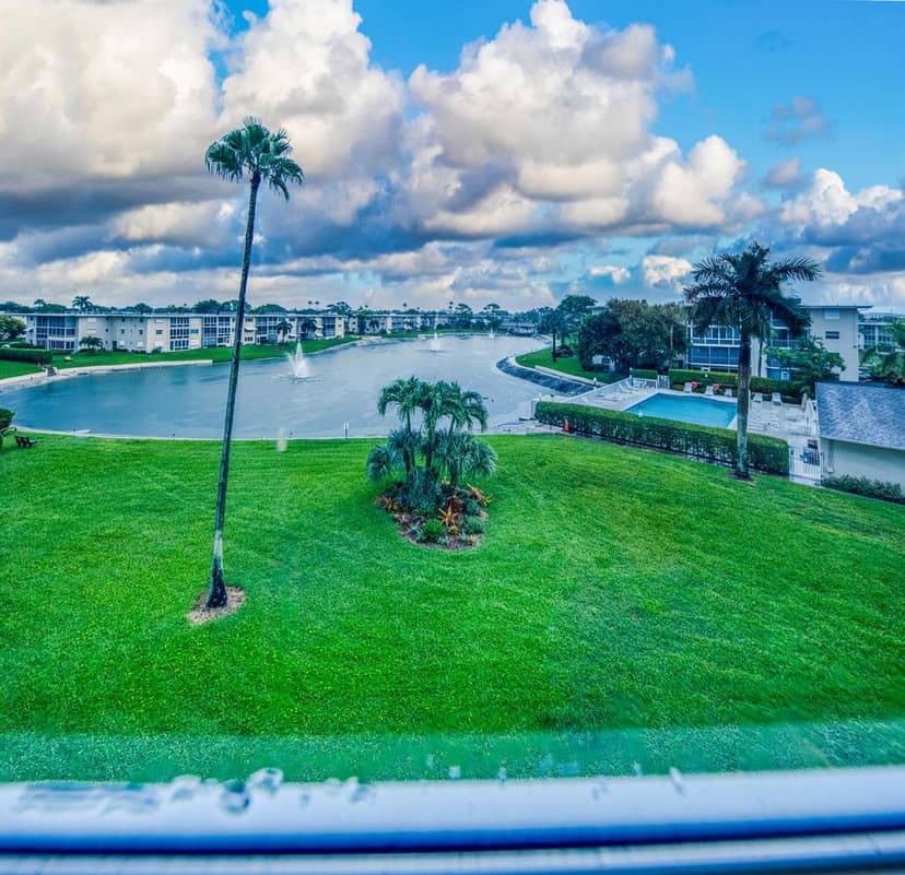2728 N Garden Dr Drive N # 413, Lake Worth FL 33461