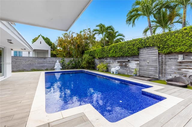 524 Warren Ln, Key Biscayne FL 33149 - Key Biscayne, FL - Photo 7