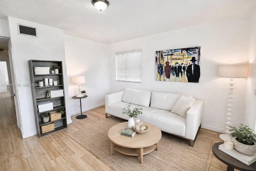 3915 N Meridian Ave # 101, Miami Beach FL 33140