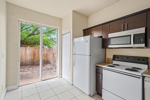 1584 SW 2nd Street, Homestead FL 33030 - Homestead, FL - Photo 4