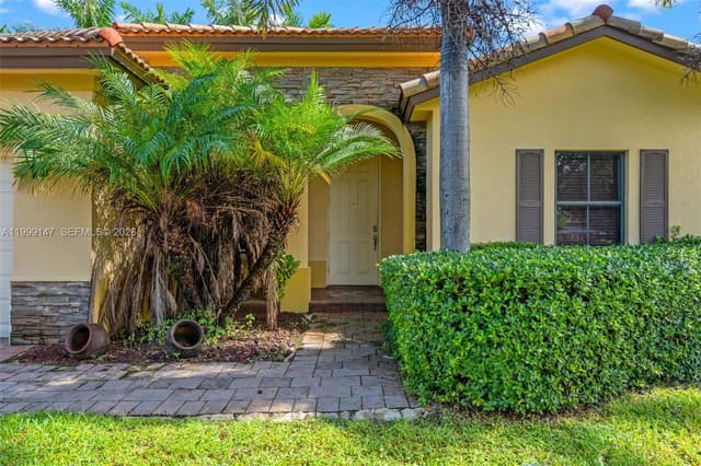 149 SE 36th Pl, Homestead FL 33033 - Homestead, FL - Photo 3