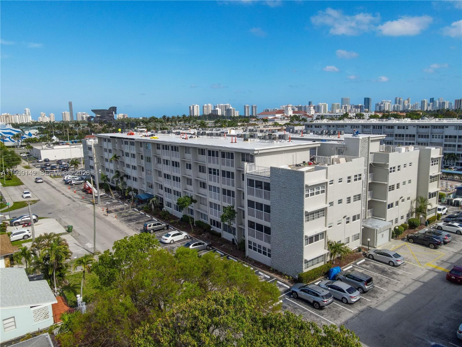 330 SE 2nd St # 405F, Hallandale Beach FL 33009