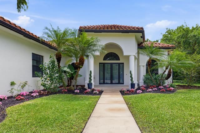 8717 Estate Drive, West Palm Beach FL 33411 - West Palm Beach, FL - Photo 7