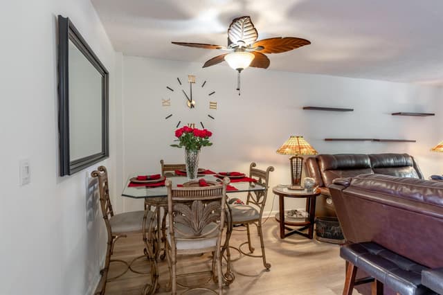 2801 Somerset Drive # 411, Lauderdale Lakes FL 33311 - Lauderdale Lakes, FL - Photo 2