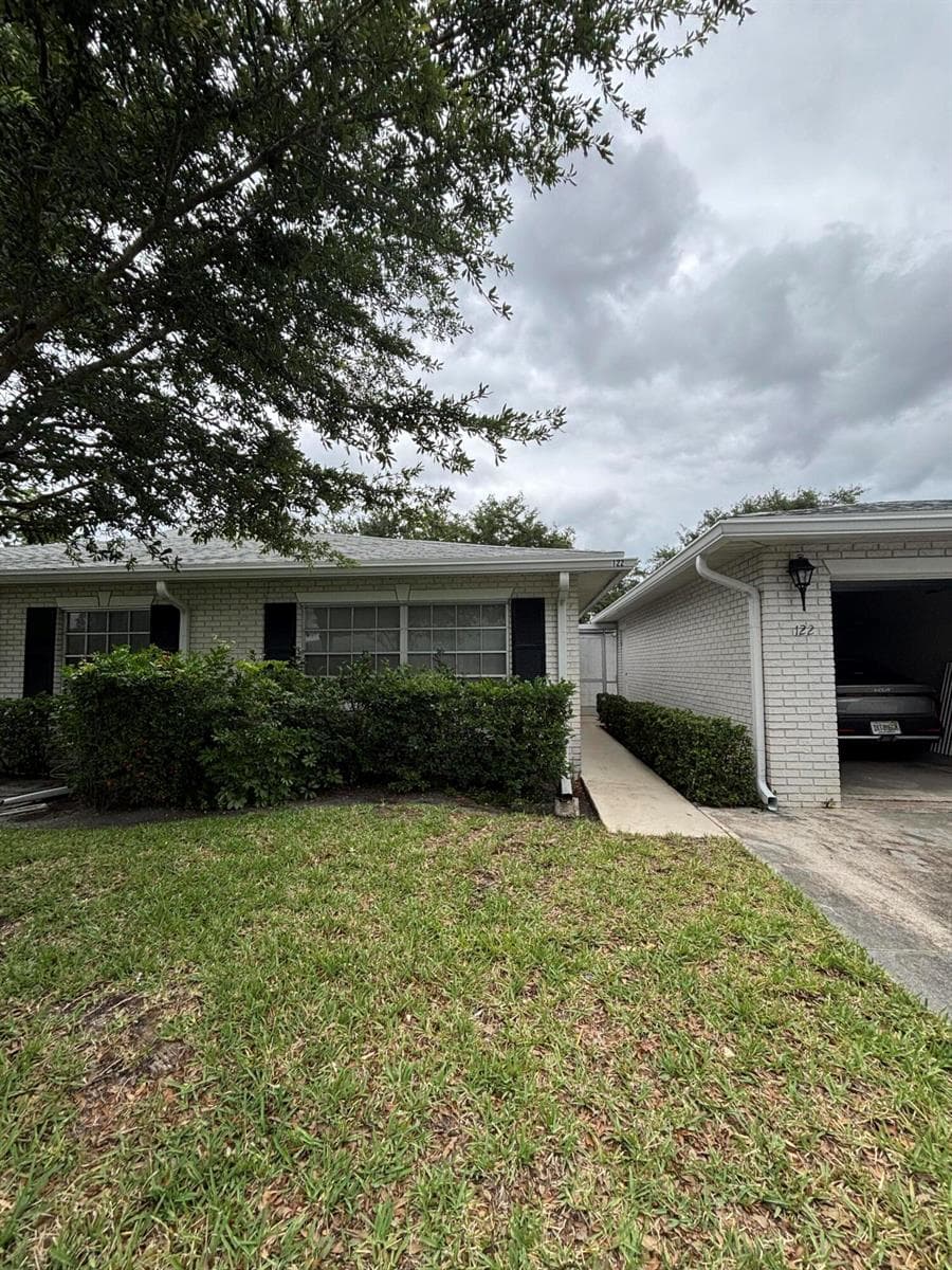 10084 S 42nd Dr Drive # 122, Boynton Beach FL 33436