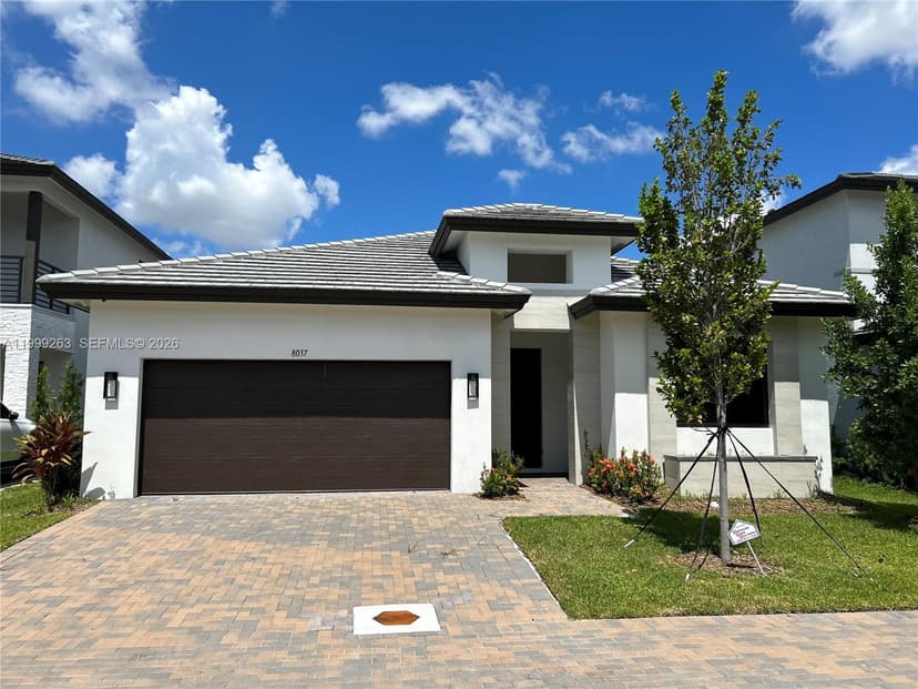 8037 NW 46th Ter, Doral FL 33166