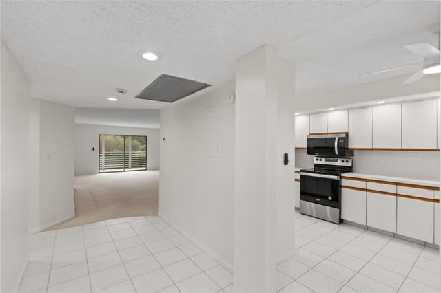 1801 Eleuthera Point # J3, Coconut Creek FL 33066 - Coconut Creek, FL - Photo 3
