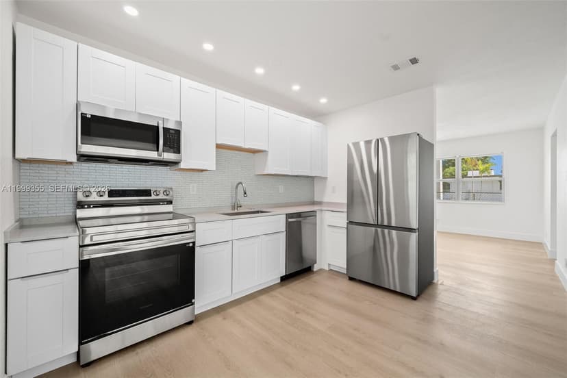 3061 NW 2nd St, Fort Lauderdale FL 33311