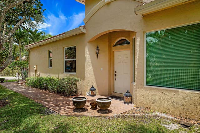 2568 Sandy Cay, West Palm Beach FL 33411 - West Palm Beach, FL - Photo 3