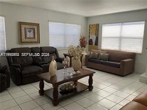 1300 W 53rd St # 19, Hialeah FL 33012 - Hialeah, FL - Photo 4