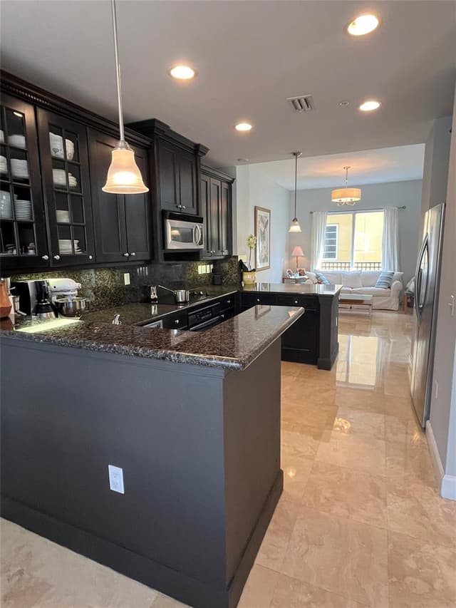 3932 Coral Heights Way, Oakland Park FL 33308 - Oakland Park, FL - Photo 5