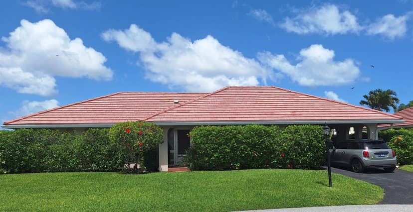 233 Rio Vista Circle # 233, Atlantis FL 33462