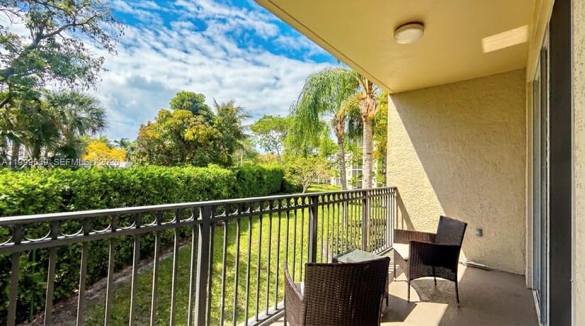 26 Royal Palm Way # 201, Boca Raton FL 33432