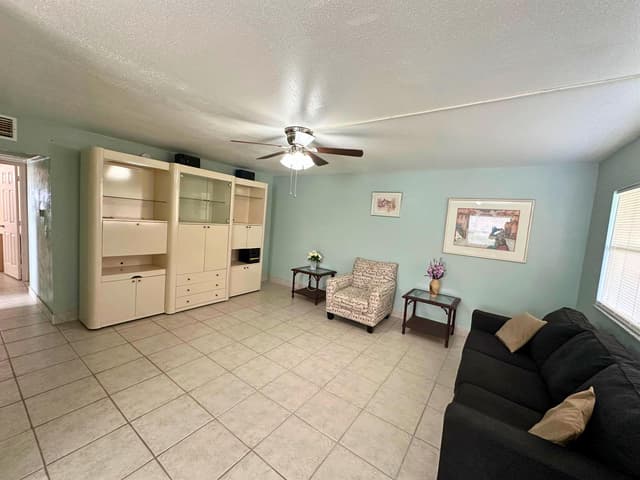 337 Saxony H Way # 337, Delray Beach FL 33446 - Delray Beach, FL - Photo 2