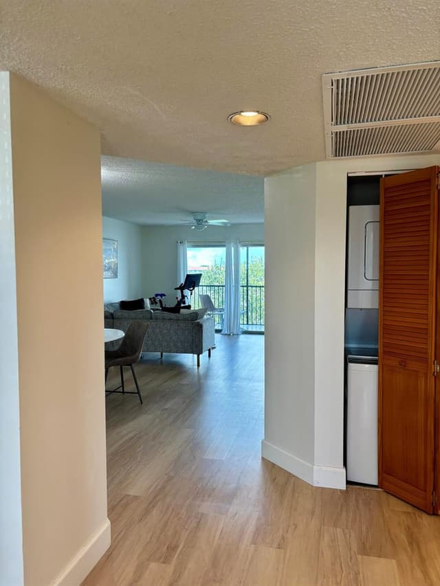 1400 SW 131st Way # 408q, Pembroke Pines FL 33027 - Pembroke Pines, FL - Photo 4