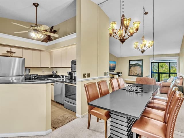 1109 Duncan Circle # 202, Palm Beach Gardens FL 33418 - Palm Beach Gardens, FL - Photo 2