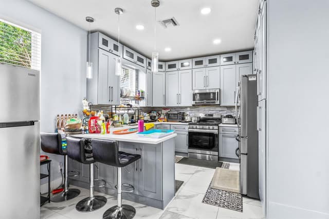 1087 Salmon Isle, FL 33413 - Photo 6