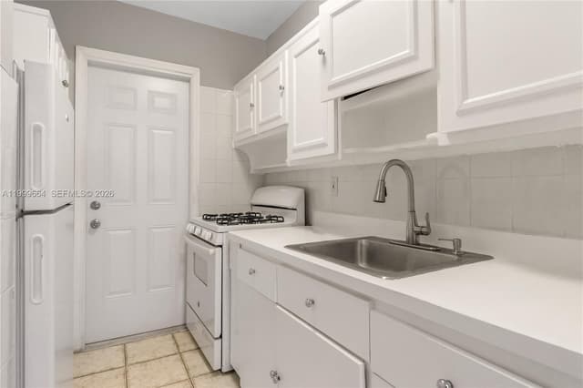 8129 Abbott Ave # 10, Miami Beach FL 33141 - Miami Beach, FL - Photo 7