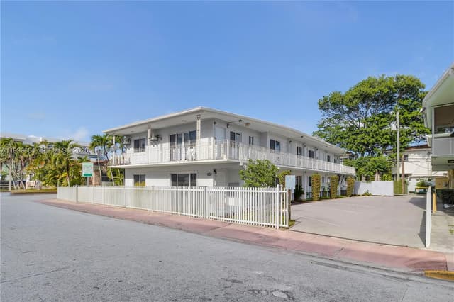 8129 Abbott Ave # 10, Miami Beach FL 33141 - Miami Beach, FL - Photo 3