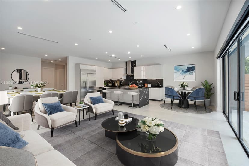 2960 W Trade Av, Coconut Grove FL 33133