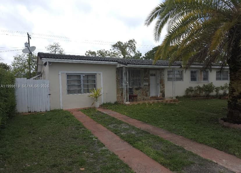 9021 SW 30th Ter, Miami FL 33165