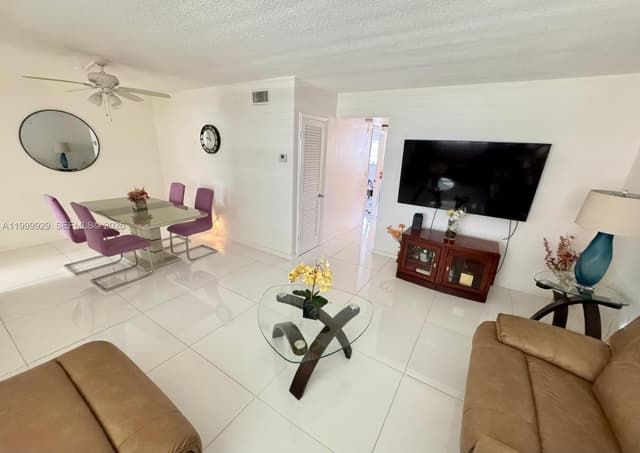 581 Blue Heron Drive # B, Hallandale Beach FL 33009 - Hallandale Beach, FL - Photo 7