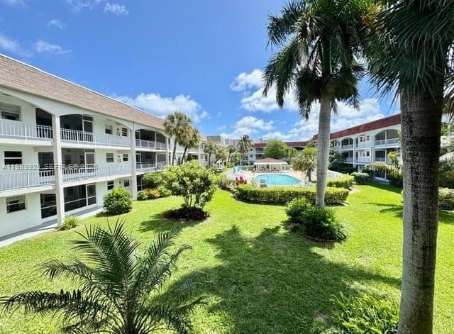 581 Blue Heron Drive # B, Hallandale Beach FL 33009 - Hallandale Beach, FL - Photo 3