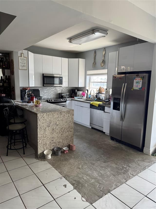 8270 NW 191st Ln # 13L, Hialeah FL 33015 - Hialeah, FL - Photo 3