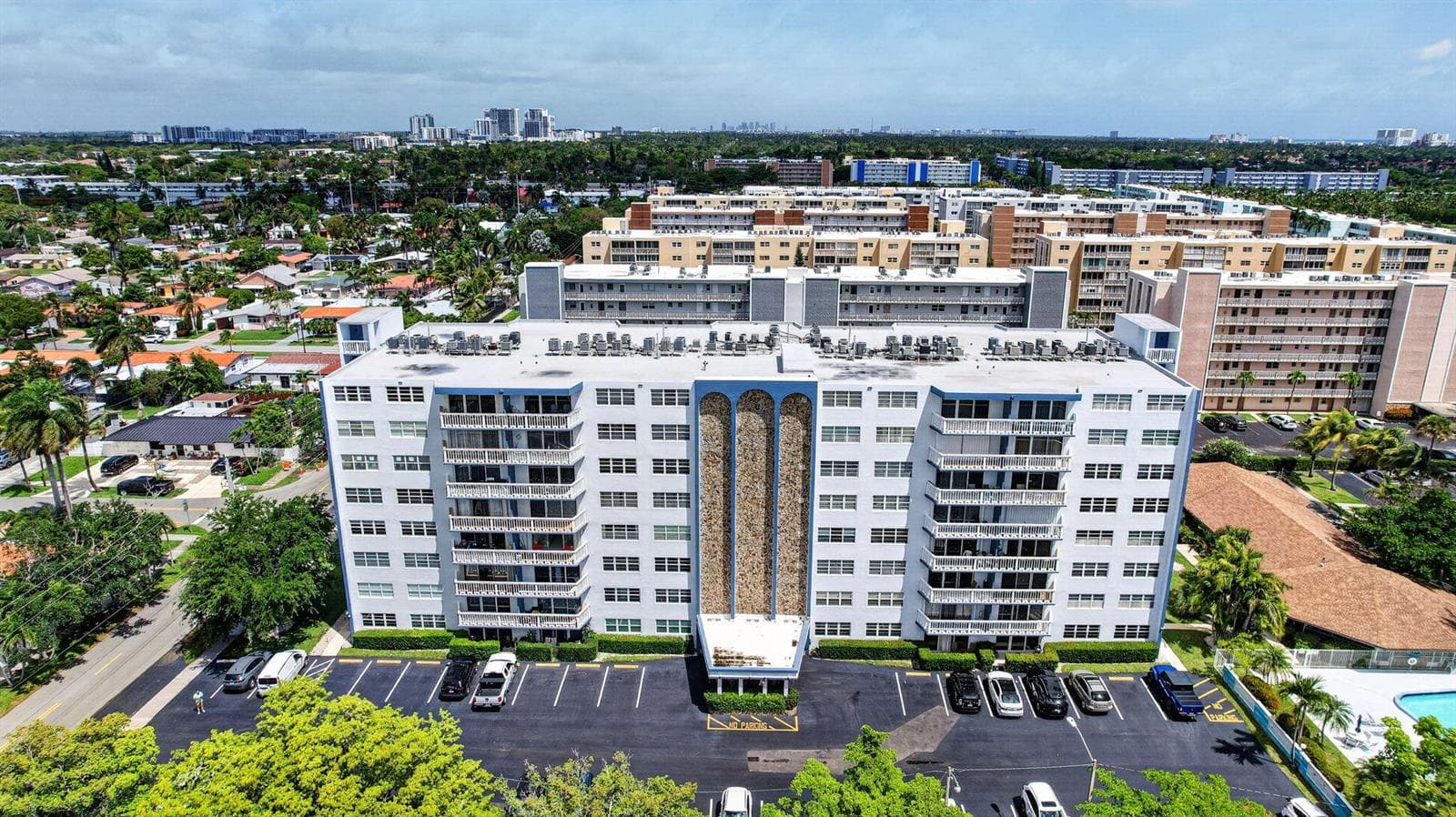 400 NE 12th Avenue # 405, Hallandale Beach FL 33009 - Hallandale Beach, FL - Photo 1