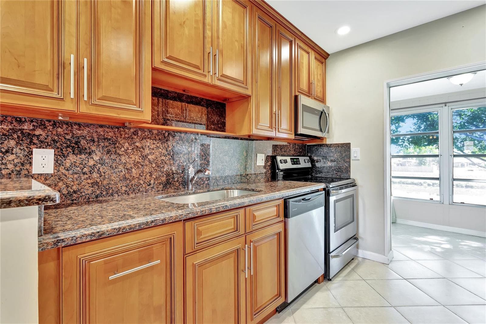 7290 NW 1st Street # 205, Margate FL 33063 - Margate, FL - Photo 1