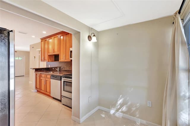 7290 NW 1st Street # 205, Margate FL 33063 - Margate, FL - Photo 5