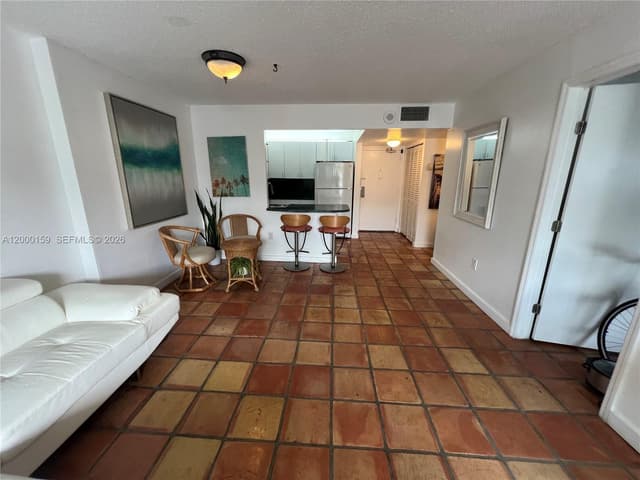 345 Ocean Dr # 303, Miami Beach FL 33139 - Miami Beach, FL - Photo 5