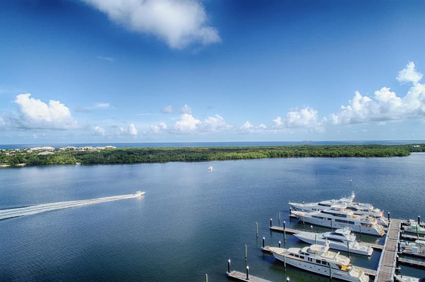 100 Lakeshore Drive # 754, North Palm Beach FL 33408