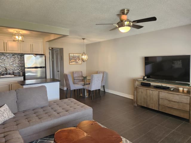 47 Andover B, West Palm Beach FL 33417 - West Palm Beach, FL - Photo 3