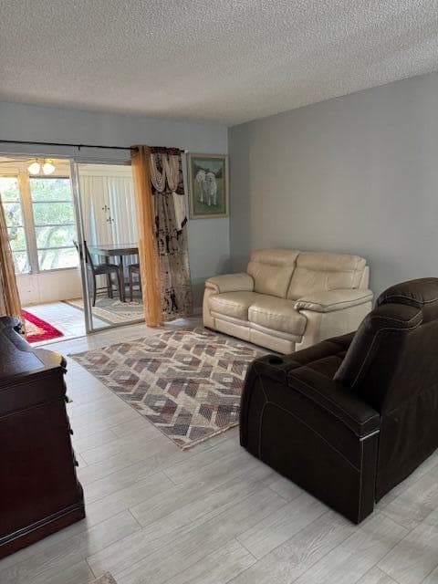 1040 Country Club Drive # 306, Margate FL 33063 - Margate, FL - Photo 6