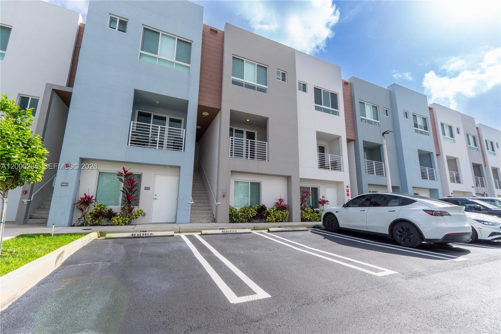 2505 NE 193rd St # 4215, Miami FL 33180 - Miami, FL - Photo 1