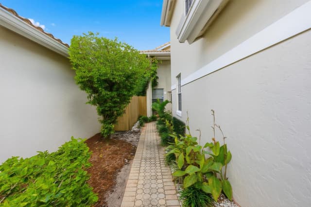 2495 NW 66th Drive, Boca Raton FL 33496 - Boca Raton, FL - Photo 7