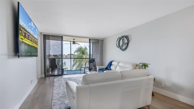 6231 Coral Lake Dr # 307, Margate FL 33063 - Margate, FL - Photo 5