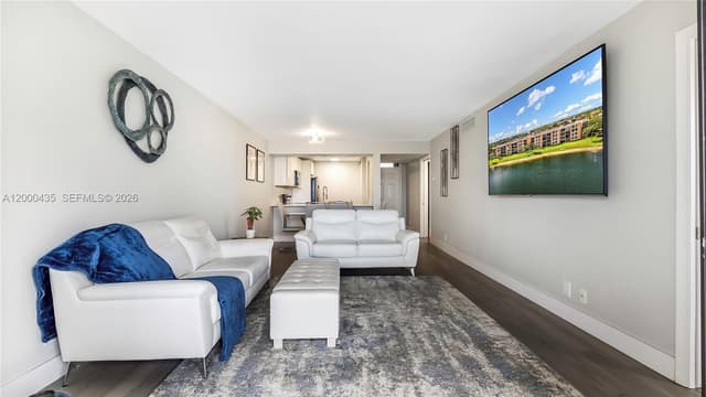6231 Coral Lake Dr # 307, Margate FL 33063 - Margate, FL - Photo 4